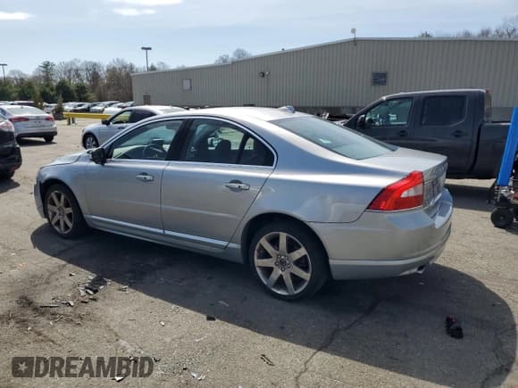 ✅ 2011 Volvo S80 3.0L Turbo • VIN: YV1902AH1B1148642 • Lot: 53473555. Wystawiony na Copart z przebiegiem 90 716 mil. Bezpłatny archiwum sprzedaży aukcyjnych z USA i szczegółowy raport historii pojazdu na DreamBid. Zdjęcie 2.