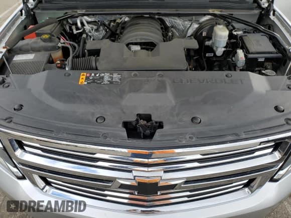 ✅ 2017 Chevrolet Suburban Premier • VIN: 1GNSKJKC9HR260217 • Lot: 76479794. Wystawiony na Copart z przebiegiem 132 941 mil. Bezpłatny archiwum sprzedaży aukcyjnych z USA i szczegółowy raport historii pojazdu na DreamBid. Zdjęcie 12.