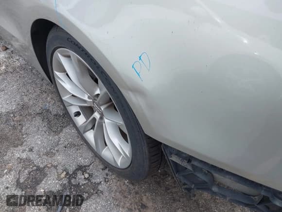 ✅ 2014 Audi A5 Premium • VIN: WAUCFAFR2EA052753 • Lot: 42435577. Listed on IAAI with 106,199 mi. Free auction sales archive from the USA and detailed vehicle history report at DreamBid. Image 16.