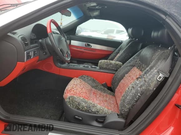 ✅ 2002 Ford Thunderbird Hardtop Premium • VIN: 1FAHP60A52Y104598 • Lot: 74252034. Wystawiony na Copart z przebiegiem Nie podano. Bezpłatny archiwum sprzedaży aukcyjnych z USA i szczegółowy raport historii pojazdu na DreamBid. Zdjęcie 7.