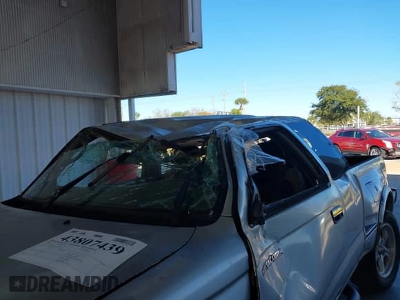 ✅ 2003 Toyota Tacoma PreRunner • VIN: 5TESN92N73Z152935 • Лот: 43807439. Опубликован ранее на IAAI с пробегом 412 464 миль. Бесплатный доступ к архиву аукционных продаж из США и подробный отчёт об истории автомобиля на DreamBid. Изображение 6.