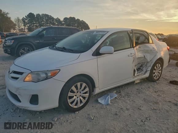 ✅ 2012 Toyota Corolla LE • VIN: 2T1BU4EE1CC801653 • Lot: 93652455. Wystawiony na Copart z przebiegiem 103 394 mil. Bezpłatny archiwum sprzedaży aukcyjnych z USA i szczegółowy raport historii pojazdu na DreamBid. Zdjęcie 1.