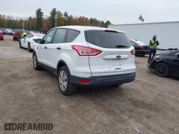 ✅ 2014 Ford Escape S • VIN: 1FMCU0F73EUC93538 • Лот: 43592865. Опубликован ранее на IAAI с пробегом 110 000 миль. Бесплатный доступ к архиву аукционных продаж из США и подробный отчёт об истории автомобиля на DreamBid. Изображение 3.