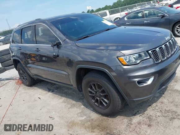 2020 Jeep Grand Cherokee Altitude z VIN 1C4RJEAG0LC182573, wystawiony jako IAAI lot #42623128 z przebiegiem 106 817 mil mil oraz . Historia ofert i sprzedaży dostępna na DreamBid. Obrazek 1.
