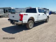 ✅ 2019 Ford F-250 XL • VIN: 1FT7W2B68KEC45015 • Лот: 42732244. Опубликован ранее на IAAI с пробегом 223 158 миль. Бесплатный доступ к архиву аукционных продаж из США и подробный отчёт об истории автомобиля на DreamBid. Изображение 4.