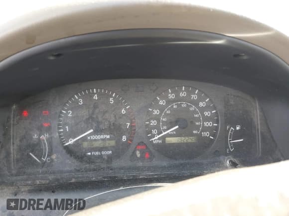 ✅ 2000 Toyota Corolla VE • VIN: 2T1BR12E4YC364551 • Лот: 43865745. Опубликован ранее на IAAI с пробегом 192 249 миль. Бесплатный доступ к архиву аукционных продаж из США и подробный отчёт об истории автомобиля на DreamBid. Изображение 7.