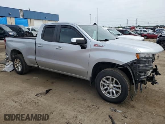 ✅ 2019 Chevrolet Silverado 1500 LT • VIN: 1GCRYDEDXKZ294640 • Lot: 67451224. Wystawiony na Copart z przebiegiem 108 404 mil. Bezpłatny archiwum sprzedaży aukcyjnych z USA i szczegółowy raport historii pojazdu na DreamBid. Zdjęcie 4.
