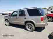 2002 Chevrolet Blazer LS z VIN 1GNDT13W22K190722, wystawiony jako Copart lot #68576164 z przebiegiem 124 420 mil mil oraz Szkoda całkowita • Salvage title. Historia ofert i sprzedaży dostępna na DreamBid. Obrazek 2.