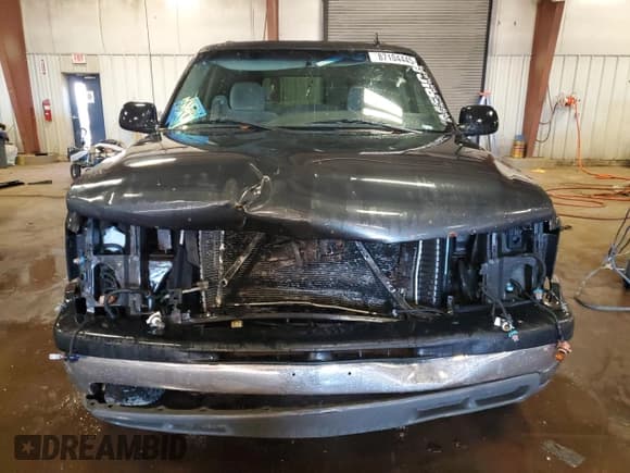 ✅ 2006 Chevrolet Suburban LS • VIN: 1GNEC16Z96J154967 • Lot: 87104445. Wystawiony na Copart z przebiegiem Nie podano. Bezpłatny archiwum sprzedaży aukcyjnych z USA i szczegółowy raport historii pojazdu na DreamBid. Zdjęcie 5.