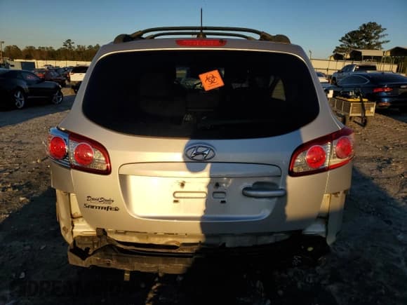 ✅ 2012 Hyundai Santa Fe GLS • VIN: 5XYZG3ABXCG093807 • Lot: 81119164. Listed on Copart with 103,403 mi. Free auction sales archive from the USA and detailed vehicle history report at DreamBid. Image 6.