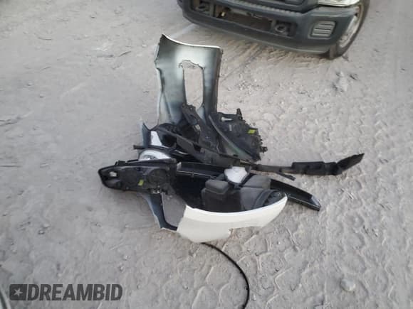 ✅ 2014 Kia Cadenza Premium • VIN: KNALN4D76E5133382 • Лот: 91246445. Опубликован ранее на Copart с пробегом 123 759 миль. Бесплатный доступ к архиву аукционных продаж из США и подробный отчёт об истории автомобиля на DreamBid. Изображение 12.