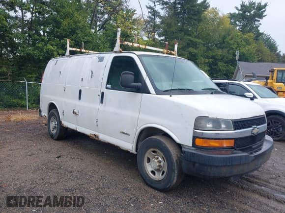 ✅ 2005 Chevrolet Express Cargo • VIN: 1GCGG25V751250640 • Лот: 43117023. Опубликован ранее на IAAI с пробегом 244 774 миль. Бесплатный доступ к архиву аукционных продаж из США и подробный отчёт об истории автомобиля на DreamBid. Изображение 1.