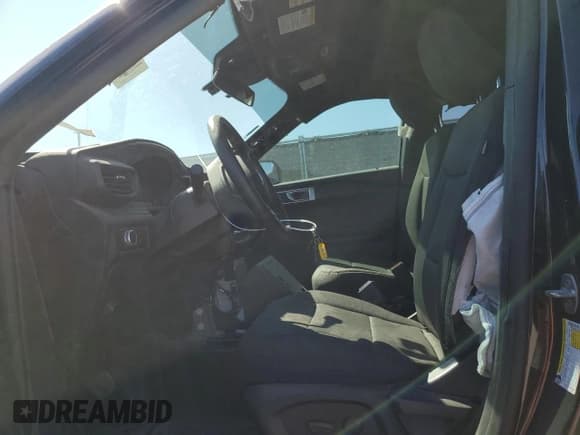 ✅ 2021 Ford Police Interceptor Utility • VIN: 1FM5K8ABXMGA96436 • Lot: 48943685. Wystawiony na Copart z przebiegiem 23 878 mil. Bezpłatny archiwum sprzedaży aukcyjnych z USA i szczegółowy raport historii pojazdu na DreamBid. Zdjęcie 7.