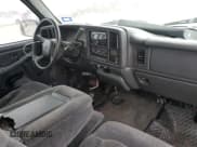 ✅ 2000 Chevrolet Silverado 1500 • VIN: 1GCEK14V9YZ235077 • Lot: 43021105. Listed on Copart with 172,099 mi. Free auction sales archive from the USA and detailed vehicle history report at DreamBid. Image 8.