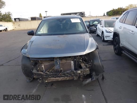 ✅ 2023 Volkswagen Tiguan SE R-Line Black • VIN: 3VVCB7AX7PM122004 • Лот: 43344585. Опубликован ранее на IAAI с пробегом 22 325 миль. Бесплатный доступ к архиву аукционных продаж из США и подробный отчёт об истории автомобиля на DreamBid. Изображение 13.