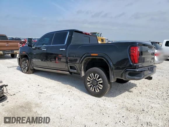 ✅ 2025 GMC Sierra 2500HD Denali Ultimate • VIN: 1GT4UXEY7SF194913 • Lot: 56927885. Wystawiony na Copart z przebiegiem 4 755 mil. Bezpłatny archiwum sprzedaży aukcyjnych z USA i szczegółowy raport historii pojazdu na DreamBid. Zdjęcie 2.