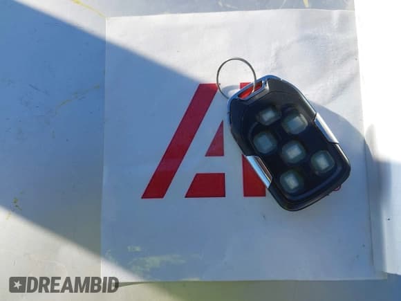 ✅ 2020 GMC Terrain SLT • VIN: 3GKALPEV8LL271893 • Lot: 43363322. Listed on IAAI with 107,342 mi. Free auction sales archive from the USA and detailed vehicle history report at DreamBid. Image 11.