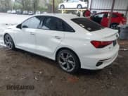 ✅ 2022 Audi A3 Premium Plus • VIN: WAUBUDGY9NA024294 • Lot: 43574340. Wystawiony na IAAI z przebiegiem 47 500 mil. Bezpłatny archiwum sprzedaży aukcyjnych z USA i szczegółowy raport historii pojazdu na DreamBid. Zdjęcie 3.