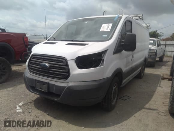 ✅ 2015 Ford Transit Cargo • VIN: 1FTNR1ZM7FKA45618 • Lot: 42365621. Listed on IAAI with 186,738 mi. Free auction sales archive from the USA and detailed vehicle history report at DreamBid. Image 2.