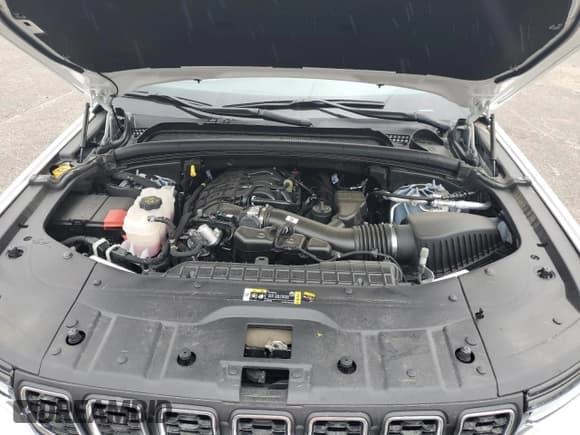 ✅ 2025 Jeep Grand Cherokee Altitude • VIN: 1C4RJHAG8SC273803 • Lot: 80373015. Listed on Copart with 6,614 mi. Free auction sales archive from the USA and detailed vehicle history report at DreamBid. Image 12.