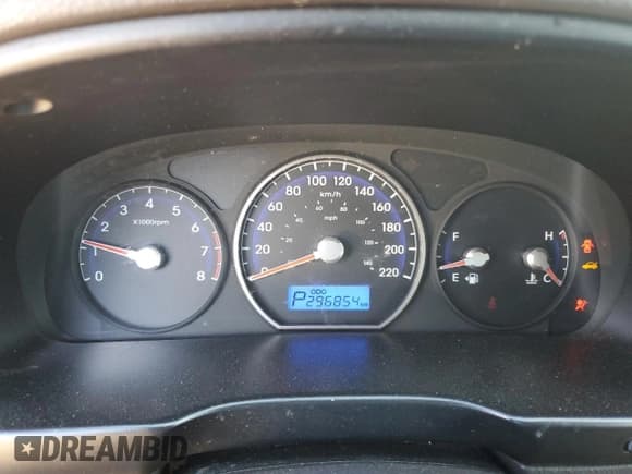 ✅ 2012 Hyundai Santa Fe GLS • VIN: 5XYZG3AB9CG147114 • Lot: 75277044. Listed on Copart with 296,854 mi. Free auction sales archive from the USA and detailed vehicle history report at DreamBid. Image 9.