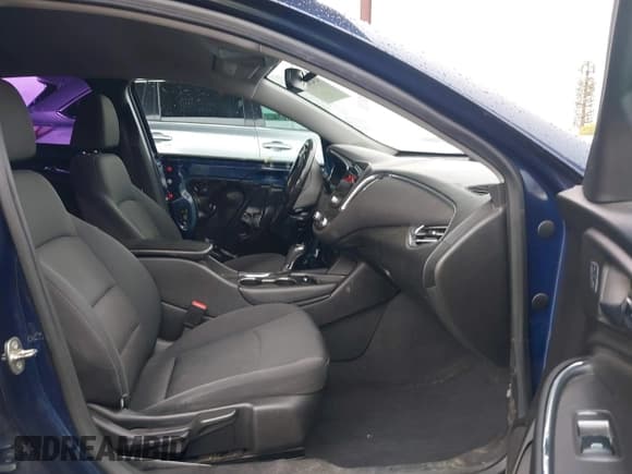 ✅ 2017 Chevrolet Malibu LT • VIN: 1G1ZE5ST9HF127201 • Lot: 43430542. Listed on IAAI with 116,661 mi. Free auction sales archive from the USA and detailed vehicle history report at DreamBid. Image 5.