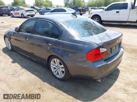 ✅ 2008 BMW 3 Series 328i • VIN: WBAVA37508NL46051 • Lot: 42975824. Wystawiony na IAAI z przebiegiem 155 487 mil. Bezpłatny archiwum sprzedaży aukcyjnych z USA i szczegółowy raport historii pojazdu na DreamBid. Zdjęcie 3.