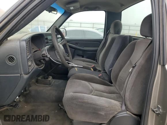 ✅ 2000 Chevrolet Silverado 1500 • VIN: 1GCEC14W9YZ357279 • Lot: 81490685. Listed on Copart with 201,549 mi. Free auction sales archive from the USA and detailed vehicle history report at DreamBid. Image 7.