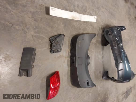 ✅ 2012 Nissan Rogue SL • VIN: JN8AS5MT2CW279344 • Lot: 43072924. Listed on IAAI with 185,326 mi. Free auction sales archive from the USA and detailed vehicle history report at DreamBid. Image 12.