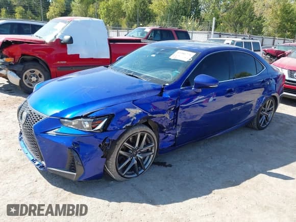 ✅ 2018 Lexus IS 350 • VIN: JTHCZ1D23J5015065 • Lot: 43386771. Wystawiony na IAAI z przebiegiem 100 102 mil. Bezpłatny archiwum sprzedaży aukcyjnych z USA i szczegółowy raport historii pojazdu na DreamBid. Zdjęcie 2.