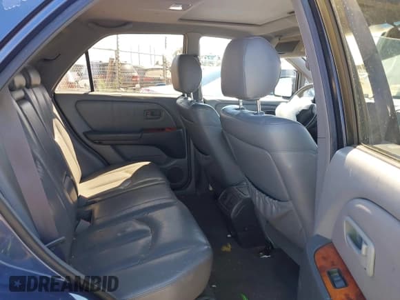 ✅ 1999 Lexus RX 300 • VIN: JT6HF10UXX0022728 • Лот: 42478563. Опубликован ранее на IAAI с пробегом 173 282 миль. Бесплатный доступ к архиву аукционных продаж из США и подробный отчёт об истории автомобиля на DreamBid. Изображение 8.