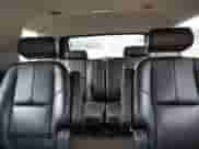 2008 Chevrolet Tahoe LTZ z VIN 1GNFK130X8R108064, wystawiony jako Copart lot #82318205 z przebiegiem 193 430 mil mil oraz Szkoda całkowita • Salvage title. Historia ofert i sprzedaży dostępna na DreamBid. Obrazek 10.