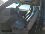 ✅ 2005 Chevrolet Suburban Z71 • VIN: 3GNFK16Z55G112125 • Лот: 82527544. Опубликован ранее на Copart с пробегом 287 591 миль. Бесплатный доступ к архиву аукционных продаж из США и подробный отчёт об истории автомобиля на DreamBid. Изображение 7.