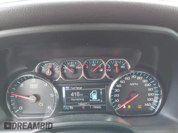 ✅ 2018 Chevrolet Silverado 1500 LTZ • VIN: 3GCUKSEC9JG328282 • Lot: 43266149. Wystawiony na IAAI z przebiegiem 188 401 mil. Bezpłatny archiwum sprzedaży aukcyjnych z USA i szczegółowy raport historii pojazdu na DreamBid. Zdjęcie 7.