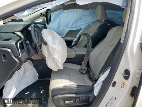 ✅ 2017 Lexus RX 350 • VIN: 2T2ZZMCA2HC036388 • Lot: 57184725. Listed on Copart with 155,063 mi. Free auction sales archive from the USA and detailed vehicle history report at DreamBid. Image 7.