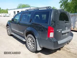 ✅ 2011 Nissan Pathfinder LE • VIN: 5N1AR1NB0BC605871 • Lot: 39411664. Wystawiony na IAAI z przebiegiem 192 483 mil. Bezpłatny archiwum sprzedaży aukcyjnych z USA i szczegółowy raport historii pojazdu na DreamBid. Zdjęcie 3.