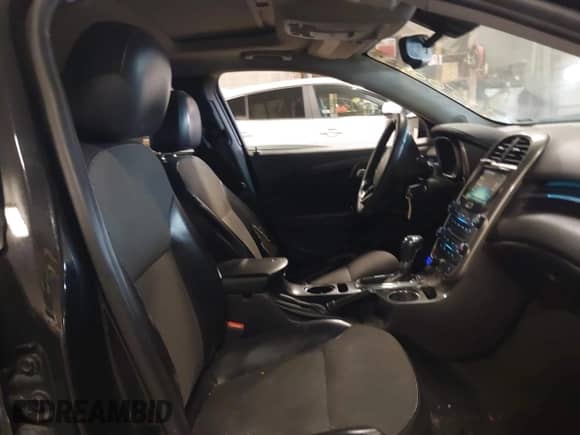 2014 Chevrolet Malibu LT z VIN 1G11C5SL3EF165490, wystawiony jako IAAI lot #42482996 z przebiegiem 195 762 mil mil oraz . Historia ofert i sprzedaży dostępna na DreamBid. Obrazek 5.