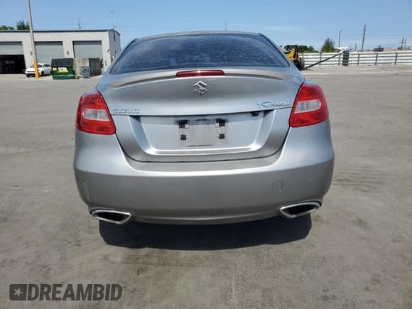 ✅ 2011 Suzuki Kizashi SLS Sport • VIN: JS2RE9A81B6110062 • Лот: 57487165. Опубликован ранее на Copart с пробегом 183 106 миль. Бесплатный доступ к архиву аукционных продаж из США и подробный отчёт об истории автомобиля на DreamBid. Изображение 6.