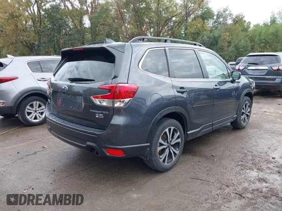 ✅ 2024 Subaru Forester Limited • VIN: JF2SKALC5RH517051 • Lot: 43437554. Wystawiony na IAAI z przebiegiem 38 059 mil. Bezpłatny archiwum sprzedaży aukcyjnych z USA i szczegółowy raport historii pojazdu na DreamBid. Zdjęcie 4.