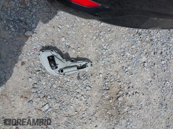 ✅ 2015 Hyundai Accent Sport • VIN: KMHCU5AE5FU233054 • Lot: 41932298. Wystawiony na IAAI z przebiegiem 70 278 mil. Bezpłatny archiwum sprzedaży aukcyjnych z USA i szczegółowy raport historii pojazdu na DreamBid. Zdjęcie 12.