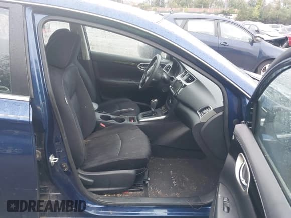 ✅ 2019 Nissan Sentra S • VIN: 3N1AB7AP8KY259463 • Lot: 43386090. Listed on IAAI with 87,272 mi. Free auction sales archive from the USA and detailed vehicle history report at DreamBid. Image 5.