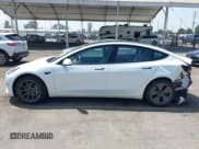 ✅ 2023 Tesla Model 3 • VIN: 5YJ3E1EA9PF499043 • Lot: 42996717. Wystawiony na IAAI z przebiegiem 19 981 mil. Bezpłatny archiwum sprzedaży aukcyjnych z USA i szczegółowy raport historii pojazdu na DreamBid. Zdjęcie 15.