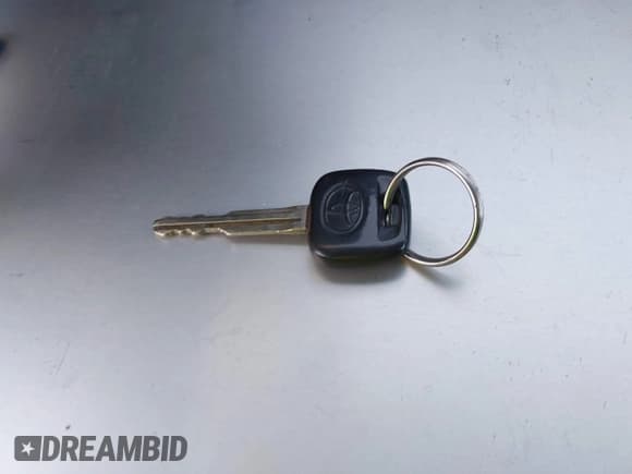 ✅ 2013 Toyota Tacoma • VIN: 5TFNX4CN2DX019176 • Lot: 42203236. Wystawiony na IAAI z przebiegiem 186 127 mil. Bezpłatny archiwum sprzedaży aukcyjnych z USA i szczegółowy raport historii pojazdu na DreamBid. Zdjęcie 11.