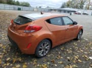 ✅ 2017 Hyundai Veloster • VIN: KMHTC6AD2HU306187 • Lot: 72230894. Wystawiony na Copart z przebiegiem 80 841 mil. Bezpłatny archiwum sprzedaży aukcyjnych z USA i szczegółowy raport historii pojazdu na DreamBid. Zdjęcie 3.
