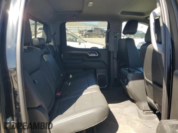 ✅ 2022 Chevrolet Silverado 1500 LT Trail Boss • VIN: 3GCUDFED5NG627624 • Lot: 68878115. Wystawiony na Copart z przebiegiem Nie podano. Bezpłatny archiwum sprzedaży aukcyjnych z USA i szczegółowy raport historii pojazdu na DreamBid. Zdjęcie 10.