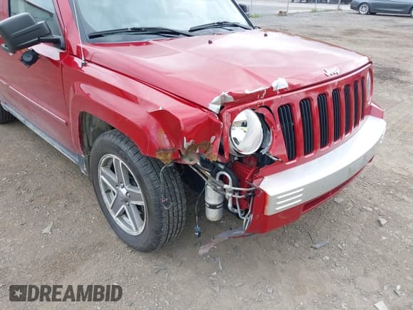 ✅ 2007 Jeep Patriot Limited • VIN: 1J8FF48W17D279124 • Lot: 42244380. Listed on IAAI with 133,031 mi. Free auction sales archive from the USA and detailed vehicle history report at DreamBid. Image 6.