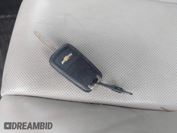 ✅ 2016 Chevrolet Equinox LTZ • VIN: 2GNALDEK2G6114278 • Lot: 43350281. Listed on IAAI with 145,187 mi. Free auction sales archive from the USA and detailed vehicle history report at DreamBid. Image 11.