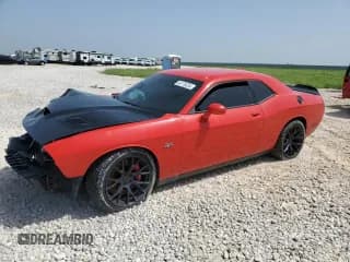 ✅ 2015 Dodge Challenger SRT 392 • VIN: 2C3CDZDJ6FH709761 • Lot: 64776334. Wystawiony na Copart z przebiegiem 82 639 mil. Bezpłatny archiwum sprzedaży aukcyjnych z USA i szczegółowy raport historii pojazdu na DreamBid. Zdjęcie 1.