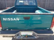 ✅ 1995 Nissan Frontier XE • VIN: 1N6SD16S1SC378712 • Lot: 43304084. Wystawiony na IAAI z przebiegiem 152 422 mil. Bezpłatny archiwum sprzedaży aukcyjnych z USA i szczegółowy raport historii pojazdu na DreamBid. Zdjęcie 8.