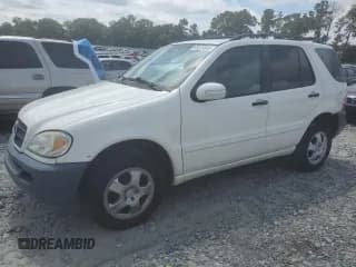 ✅ 2004 Mercedes-Benz M 350 • VIN: 4JGAB57EX4A510882 • Lot: 63225845. Wystawiony na Copart z przebiegiem 256 183 mil. Bezpłatny archiwum sprzedaży aukcyjnych z USA i szczegółowy raport historii pojazdu na DreamBid. Zdjęcie 1.